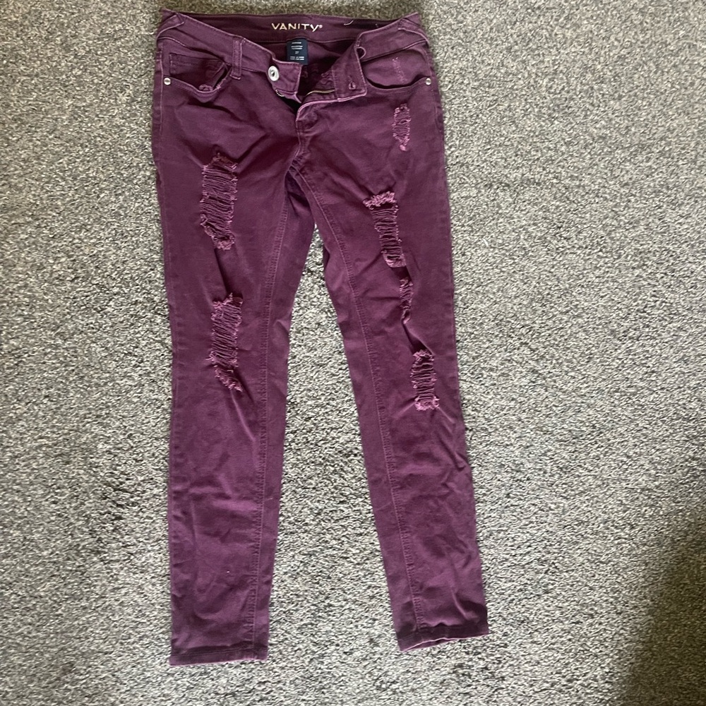 Vanity jeans size 27